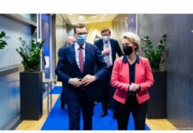 Morawiecki: proponowałem szefowej KE wyłączenie z ETS niektórych instytucji