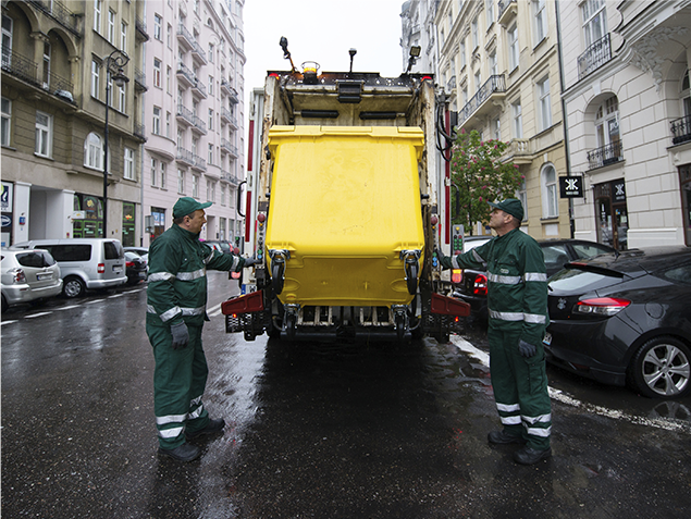 Warszawa: Miasto nadal chce aby MPO odbierało odpady