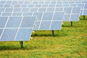 Grupa R.Power zawarła z bankami umowę kredytową na budowę elektrowni słonecznych
