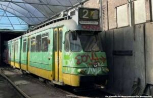 Tramwaj z napisem 