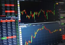 UE wyklucza siedem rosyjskich banków z systemu SWIFT