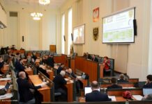 Dolnośląskie. Samorząd województwa przeznaczy do 5 mln zł na pomoc Ukrainie Sejmik Dolnośląski