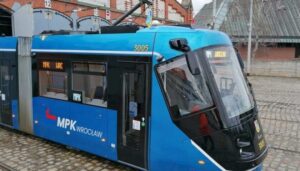 Przejazdy wrocławską komunikacją miejską bezpłatne dla uchodźców wojennych z Ukrainy