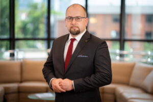 Paweł Majewski będzie kierował Eneą