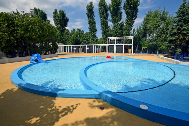 Warszawa. Zmodernizowane baseny na Inflanckiej będą gotowe na wakacje