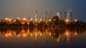 Zielone światło dla Fukushimy. Woda z elektrowni trafi do Pacyfiku