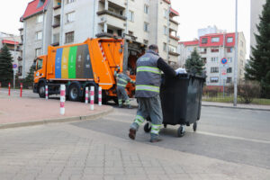 Warszawa. Prokuratura zaskarżyła część uchwały śmieciowej