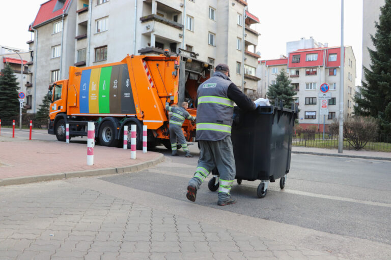 Stolica nie radzi sobie z segregacją nieczystości. Nie osiągnęła wymaganego poziomu recyklingu