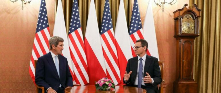 Premier i John Kerry rozmawiali o energetyce, odnawialnych źródłach energii i sytuacji geopolitycznej