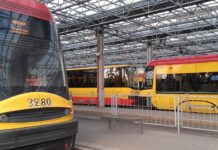 Warszawa. Pierwszy testowy przejazd tramwaju na Stegny Warszawskie tramwaje