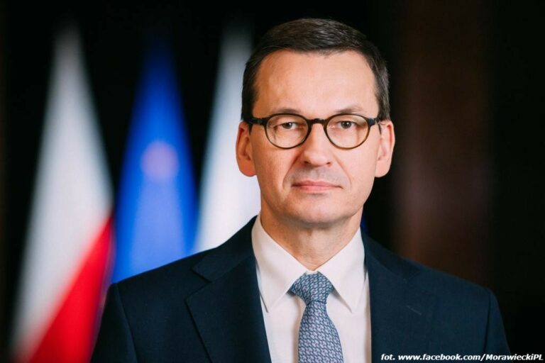 Premier zapowiada starania o obniżkę opłat za emisję CO2