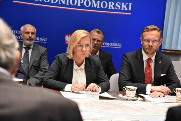 Rozmowa polskich i niemieckich ministrów. Będą kolejne badania i zapory na Odrze