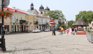 Odnawiają Plac dr. Łuczkowskiego w Chełmie