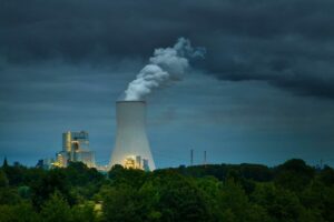 Rekordowe ceny prądu spowodowały uruchomienie rezerwowej elektrowni na olej opałowy w Szwecji