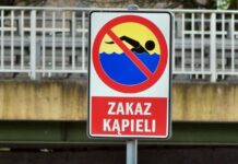 Sanepid: Na dziesięciu kąpieliskach nad morzem i jeziorami woda nieprzydatna do kąpieli