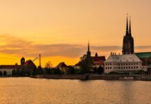 Rząd podaje szczegóły pomocy dla nadodrzańskich przedsiębiorców Wrocław, rzeka, Odra, Ostrów Tumski, widok