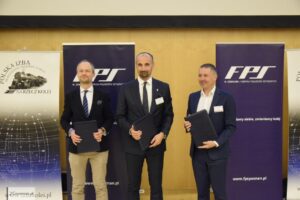 W Poznaniu mają powstawać wodorowe pociągi. Jest porozumienie trzech firm