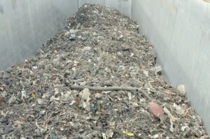 Nielegalny transport 25 ton odpadów komunalnych zatrzymany przez KAS