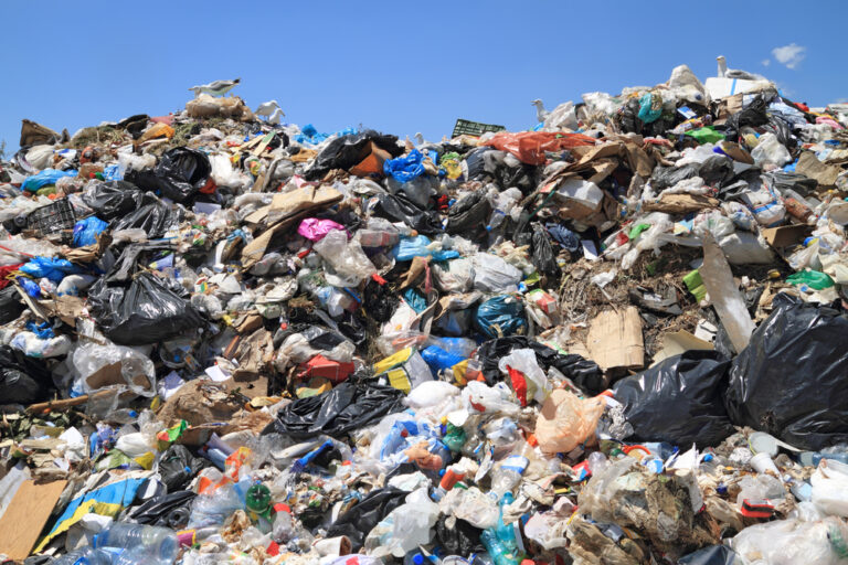 Kontrole podmiotów odbierających odpady to ustawowy obowiązek gmin