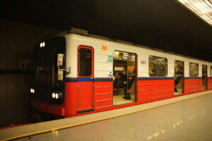 Metro warszawskie na pomoc kijowskiemu