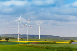 Polska 2050 składa w Sejmie projekt ustawy ws. elektrowni wiatrowych na lądzie