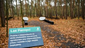 Nowa poznańska cmentarna kwatera z pochówkiem w biodegradowalnych urnach