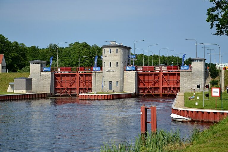 Opolskie. Wojewoda uchylił zakaz korzystania z wód Kanału Gliwickiego