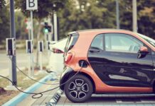 Ministerstwo Infrastruktury pracuje nad włączeniem aut elektrycznych do tzw. kilometrówki