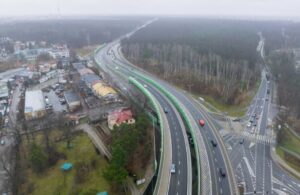 Pierwsze samochody na warszawskiej estakadzie