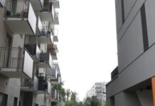 Zmiany w urbanistyce, czyli resort rozwoju chce walczyć z „patodeweloperką” Ciasna zabudowa miejska