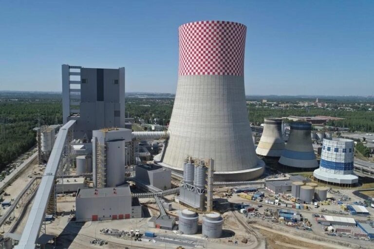 Tauron żąda ponad 1,3 mld zł za wady bloku 910 MW w Jaworznie. Rafako: to bezzasadne