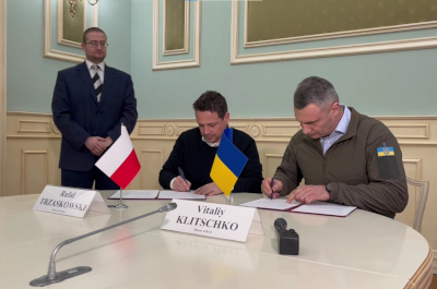 Dziesięć pociągów metra od Warszawy dla Kijowa