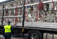 Nielegalnie przywiózł do Polski 19 ton odpadów; tłumaczył, że chciał u nas tylko zatankować