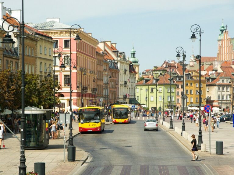 Warszawa. Konsultacje w sprawie Strefy Czystego Transportu