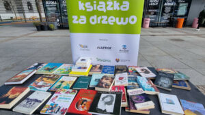 Akcja bielskich ekologów: za posadzone drzewo można dostać książkę