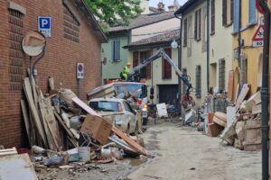 Włochy pod górami śmieci. Raport z Faenzy