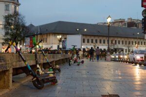 Kraków stawia ultimatum operatorom hulajnóg elektrycznych
