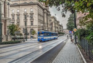 Czym i jak podróżują Krakowianie? Badanie sondażowe