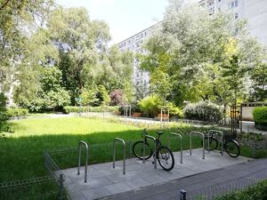 W 2022 roku w Warszawie rozbetonowano niemal 39 tys. metrów kwadratowych