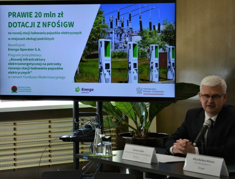 NFOŚiGW przekaże blisko 20 mln zł na rozbudowę stacji ładowania elektryków na A1 i A2