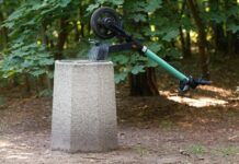 Kraków porządkuje kwestię porzucania elektrycznych hulajnóg