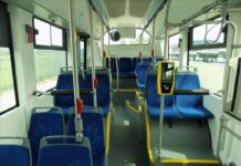 Kraków pochwalił się zakupem setnego autobusu elektrycznego Wnętrze setnego krakowskiego "elektryka"