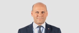 Szynkowski vel Sęk: niewdrożenie dyrektywy UE ws. wody pitnej nie ma wpływu na badanie wody na obecność bakterii legionella
