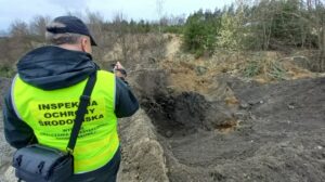 Mazowieckie. Wojewoda zlecił służbom czynności kontrolne ws. udaremnienia powstania nielegalnego składowiska odpadów