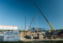 Veolia uruchomi dwa nowe mega-bloki gazowe dla Poznania Teren budowy dwóch nowych bloków gazowych Veolii w Poznaniu