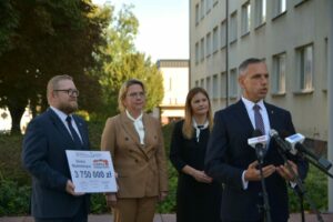 Minister Moskwa: ogłaszamy kolejny program
