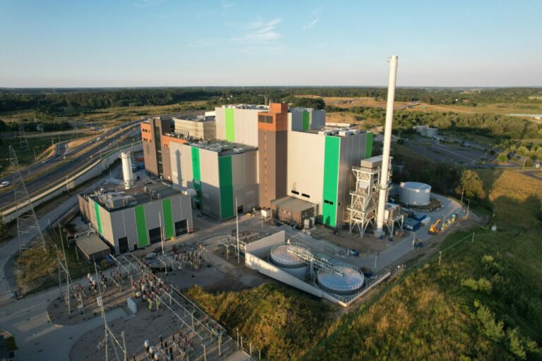 Olsztyn przechodzi na energię z odpadów. Tylko 35 proc. ciepła będzie pochodzić ze spalania węgla
