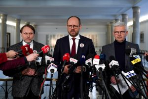 Posłowie PiS zapowiadają kontrolę poselską w resorcie klimatu ws. celów klimatycznych do 2040 r.