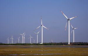 Wiceminister klimatu: ustawa wiatrakowa do czerwca