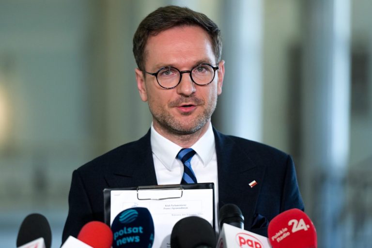 PiS składa wniosek o wotum nieufności dla minister środowiska
